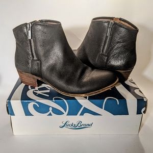 Lucky🍀 Basel double zip leather booties